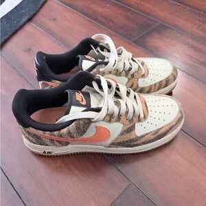 Nike Men's Air Force 1 Low Tiger Print with Coral Swoosh